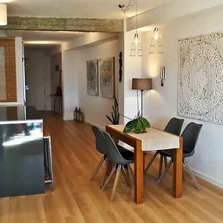 The Boho-chic Oasis, Lovely Center