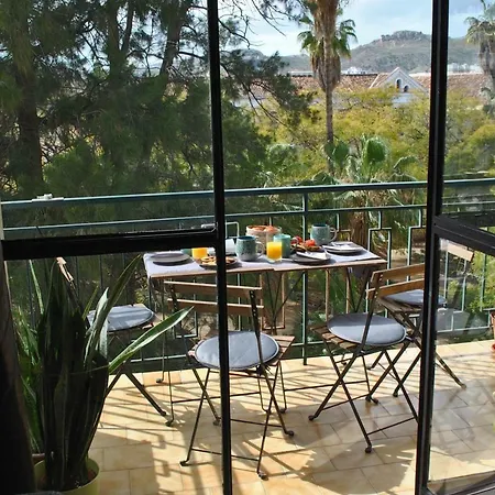 The Boho-chic Oasis, Lovely Center Apartment